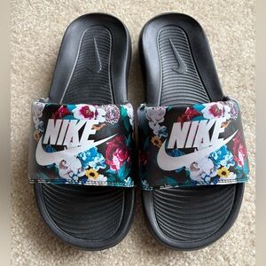 Women’s Nike Victori One Printed Slide 'Floral Print' CN9676-001 size 10 NWOT